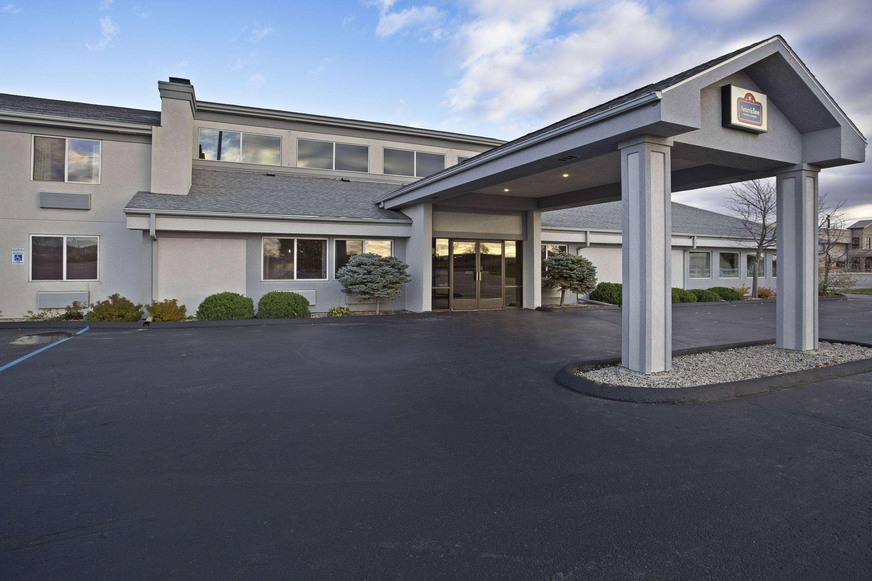 Americinn By Wyndham Bay City Eksteriør billede