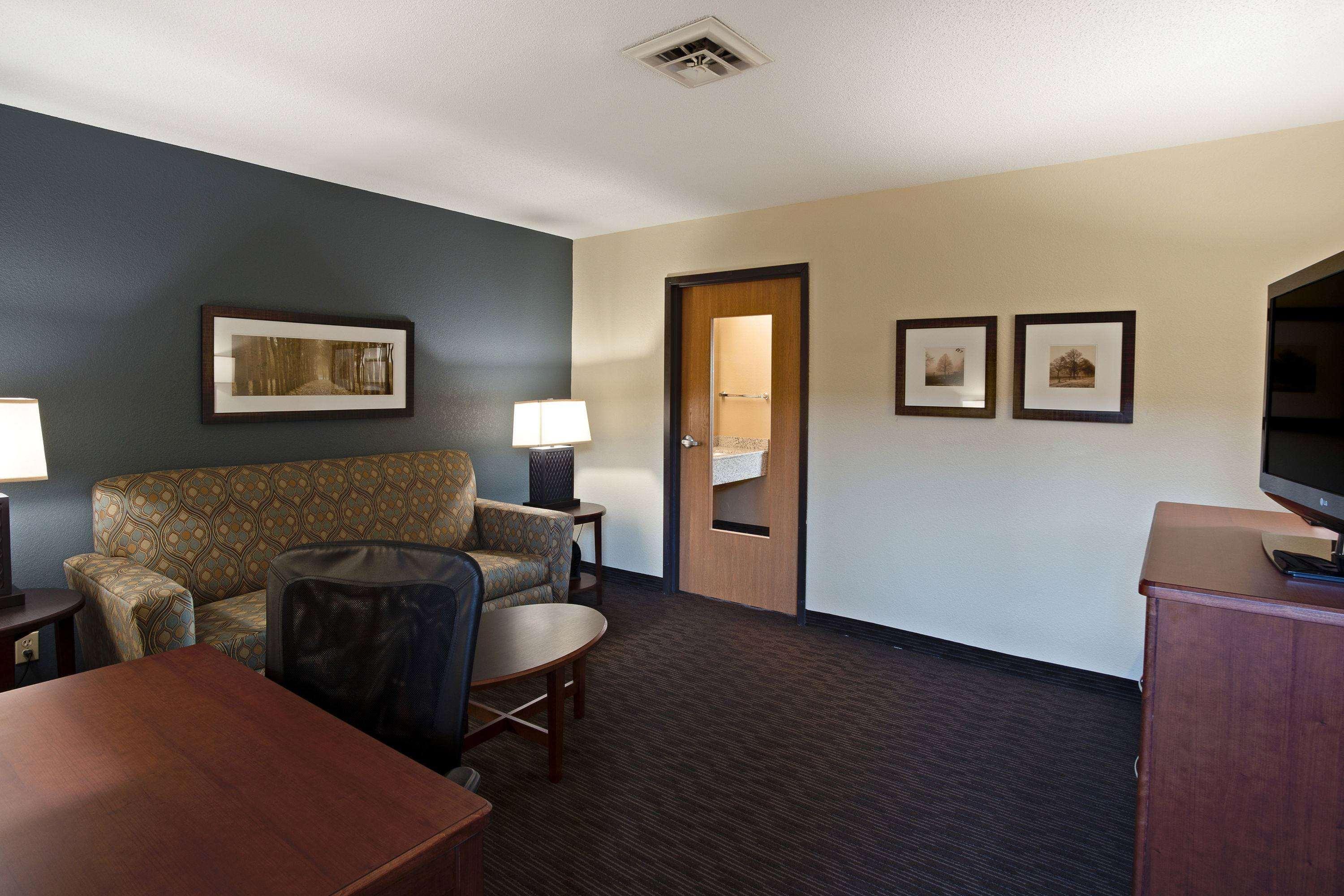Americinn By Wyndham Bay City Eksteriør billede